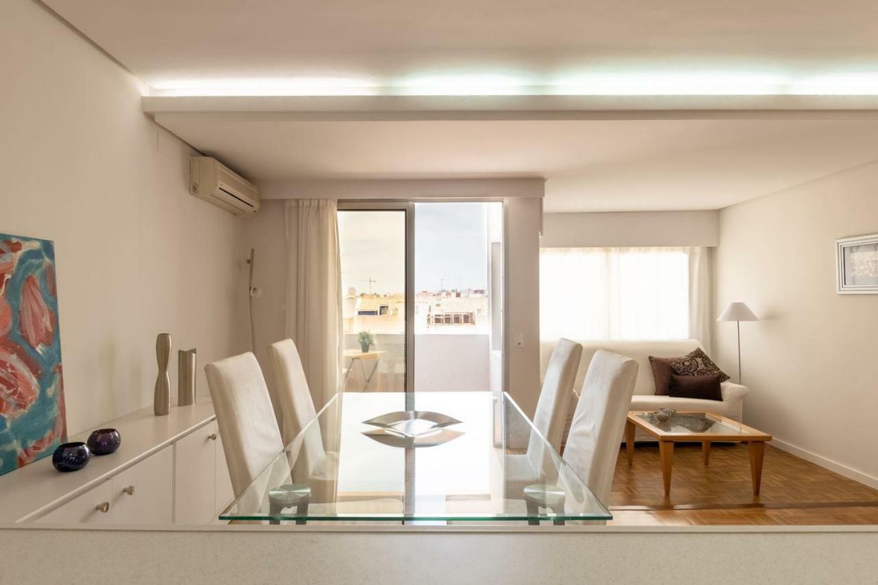 Light And Bright Apartment In Central Valencia Buitenkant foto